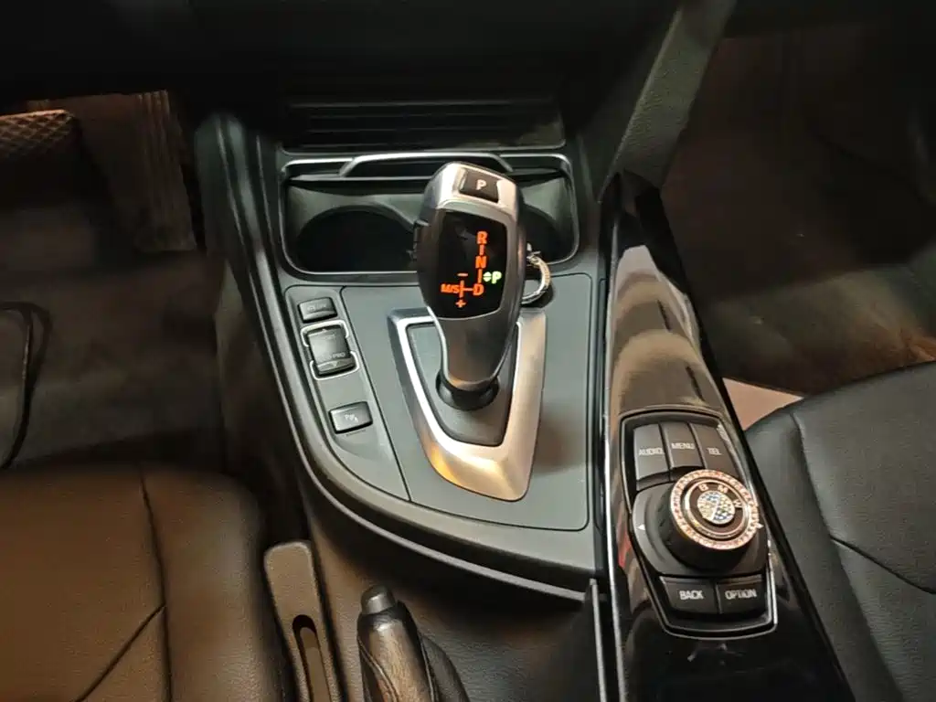 BMW 3 Series — миниатюра 14