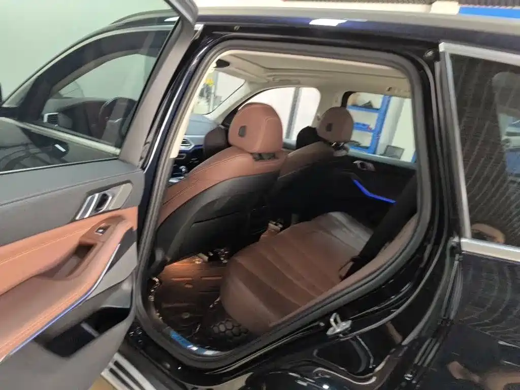 BMW X5 (Import) — миниатюра 8