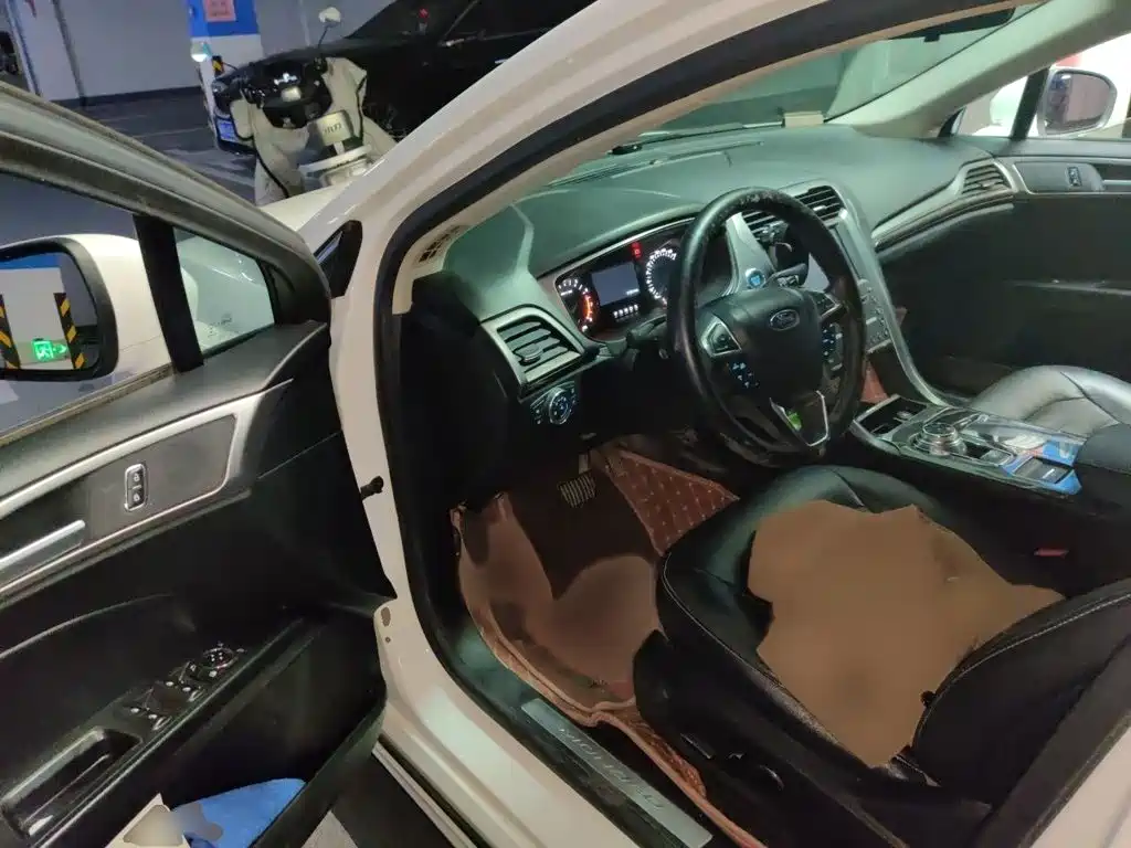 Ford Mondeo — миниатюра 14