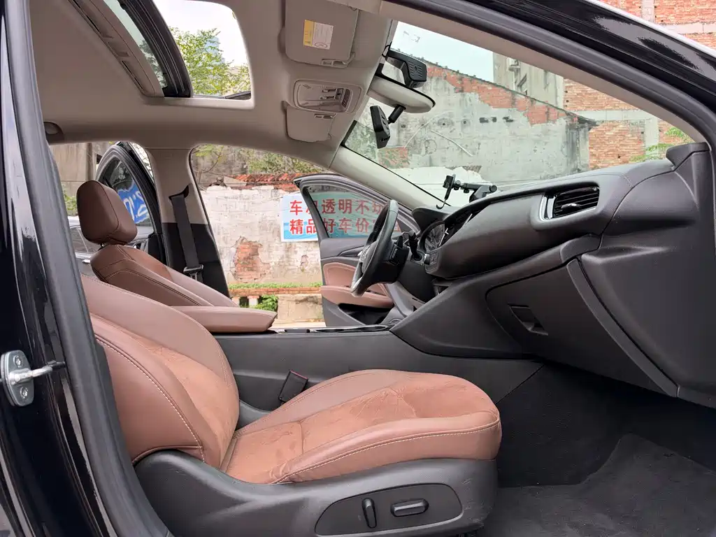 Buick Regal — миниатюра 13