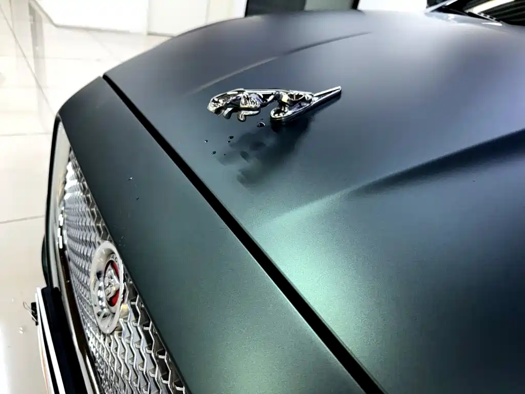 Jaguar XJ — миниатюра 8