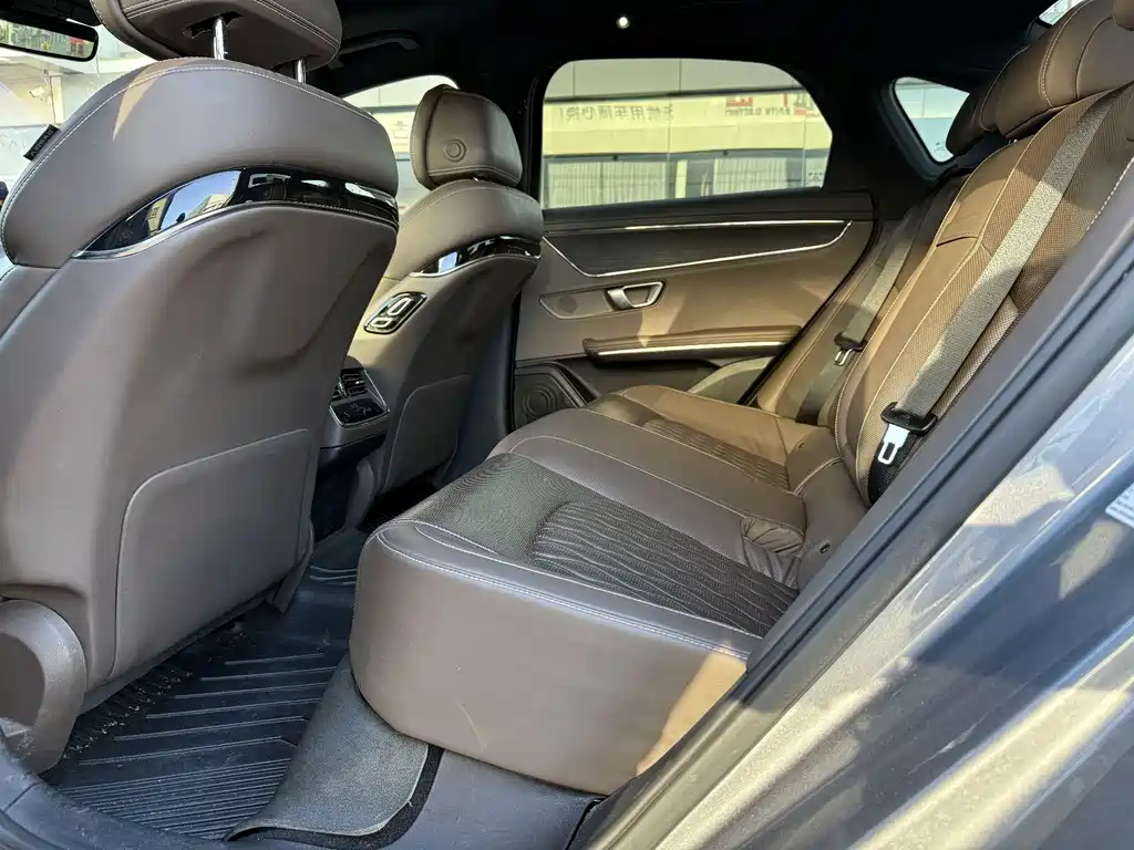 BYD Han — миниатюра 6