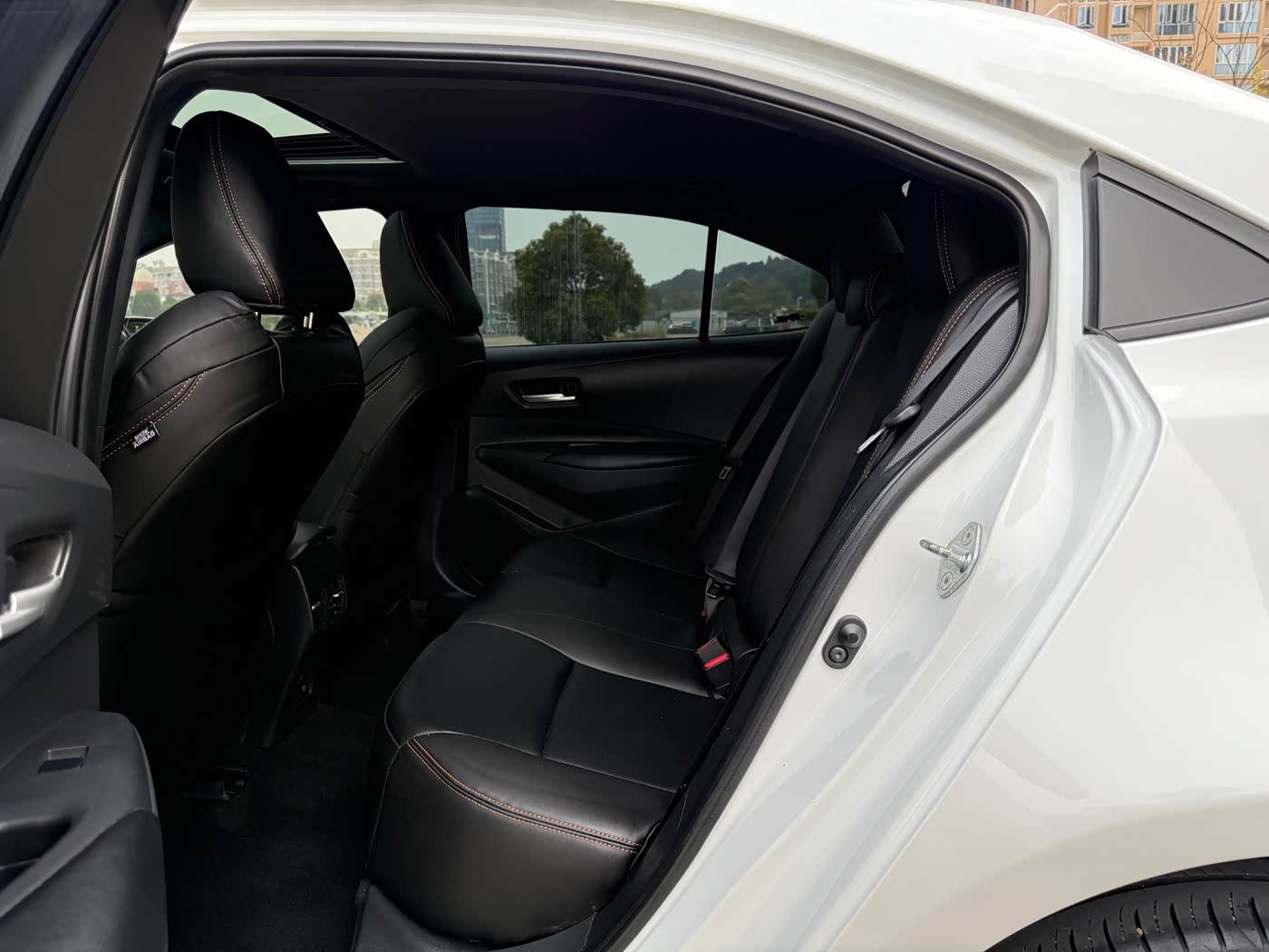 Toyota Levin 1.2 л 2022 г. Белый, пробег 45000 км
