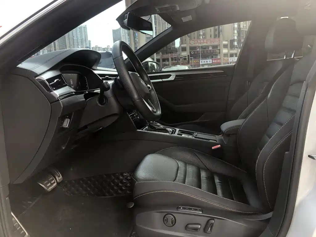 Volkswagen CC - фото 7