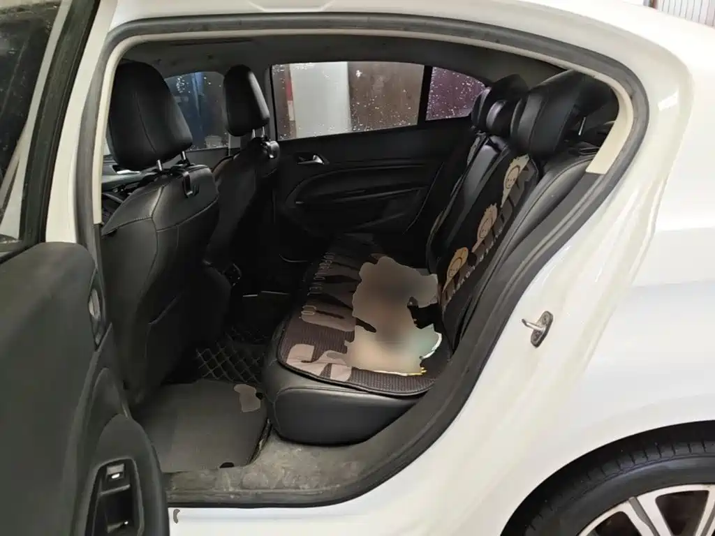 Peugeot 408 — миниатюра 17