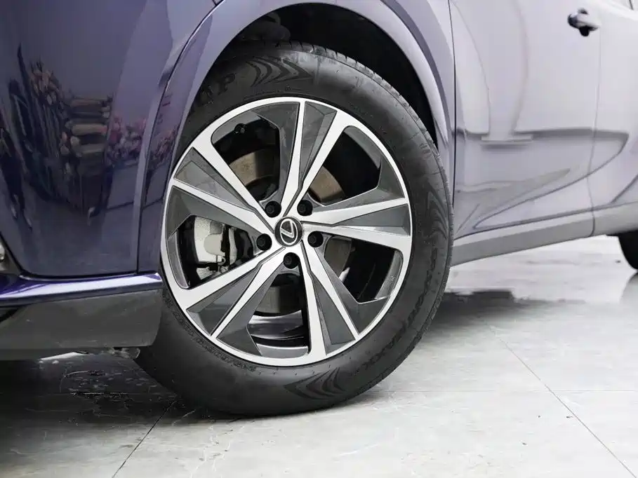 Lexus RX — миниатюра 4