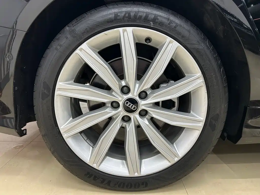 Audi A6L — миниатюра 14
