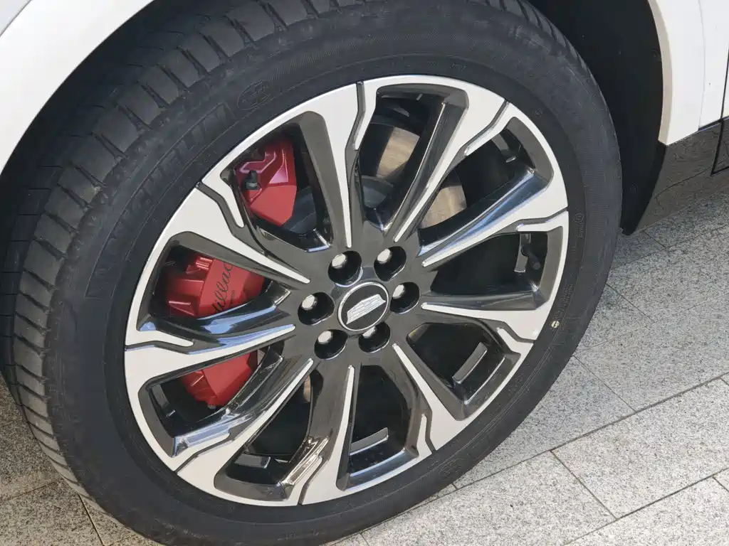 Cadillac XT5 — миниатюра 9