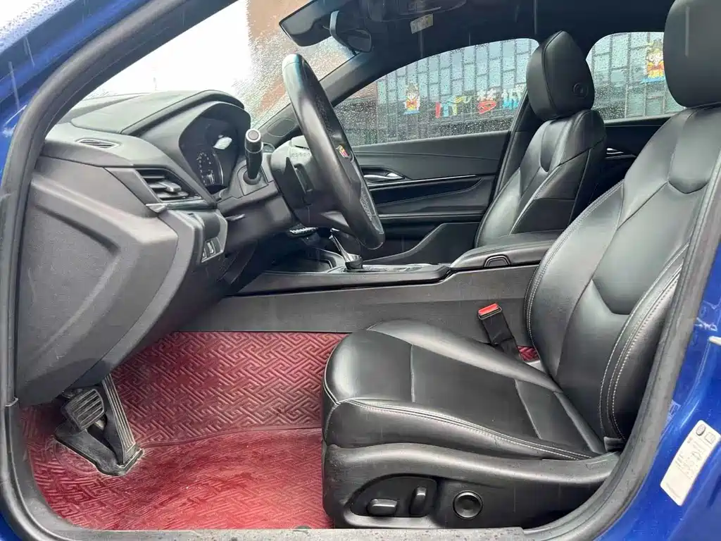 Cadillac CT4 2021 28T