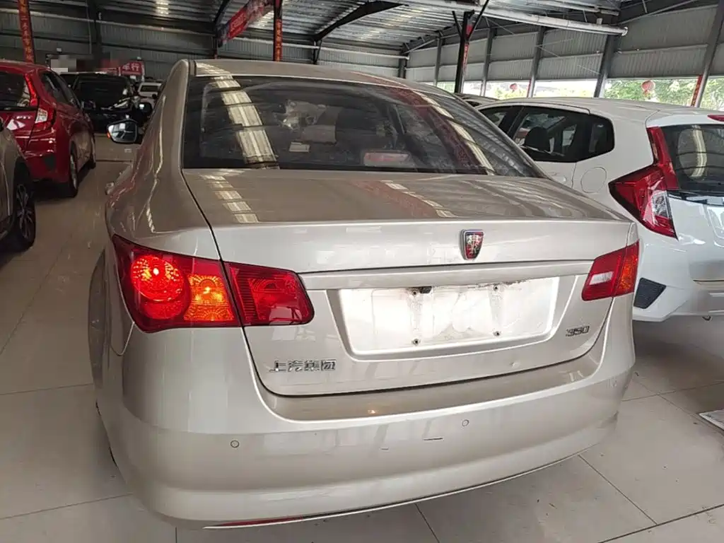 Roewe 350 — миниатюра 6