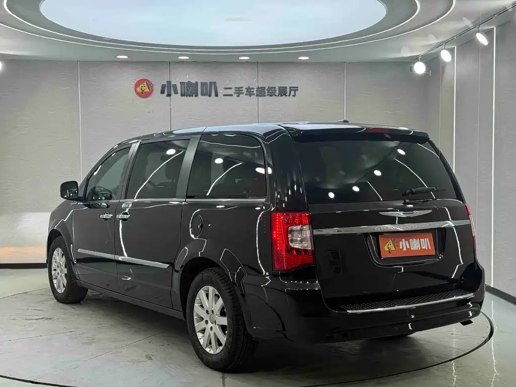 Chrysler Grand Voyager (Import) 3.6L Luxury Edition, фото 28