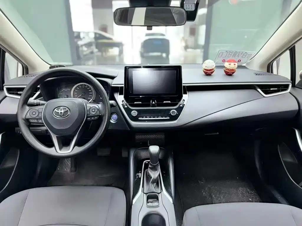 Toyota Corolla — миниатюра 8