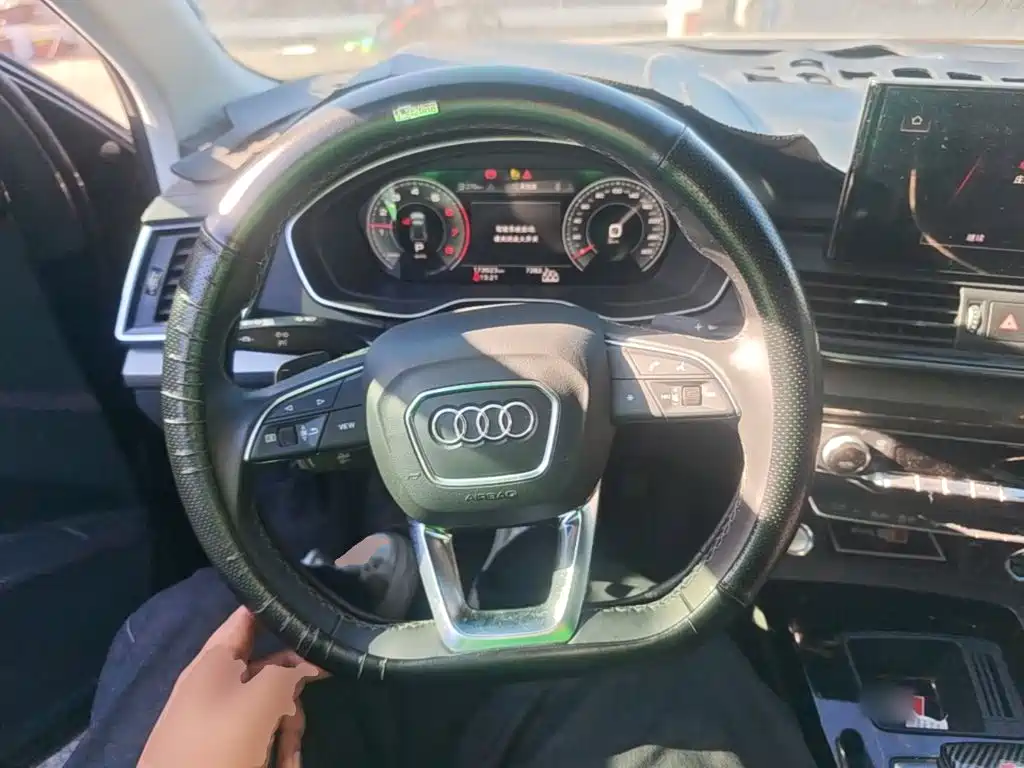 Audi Q5L — миниатюра 11
