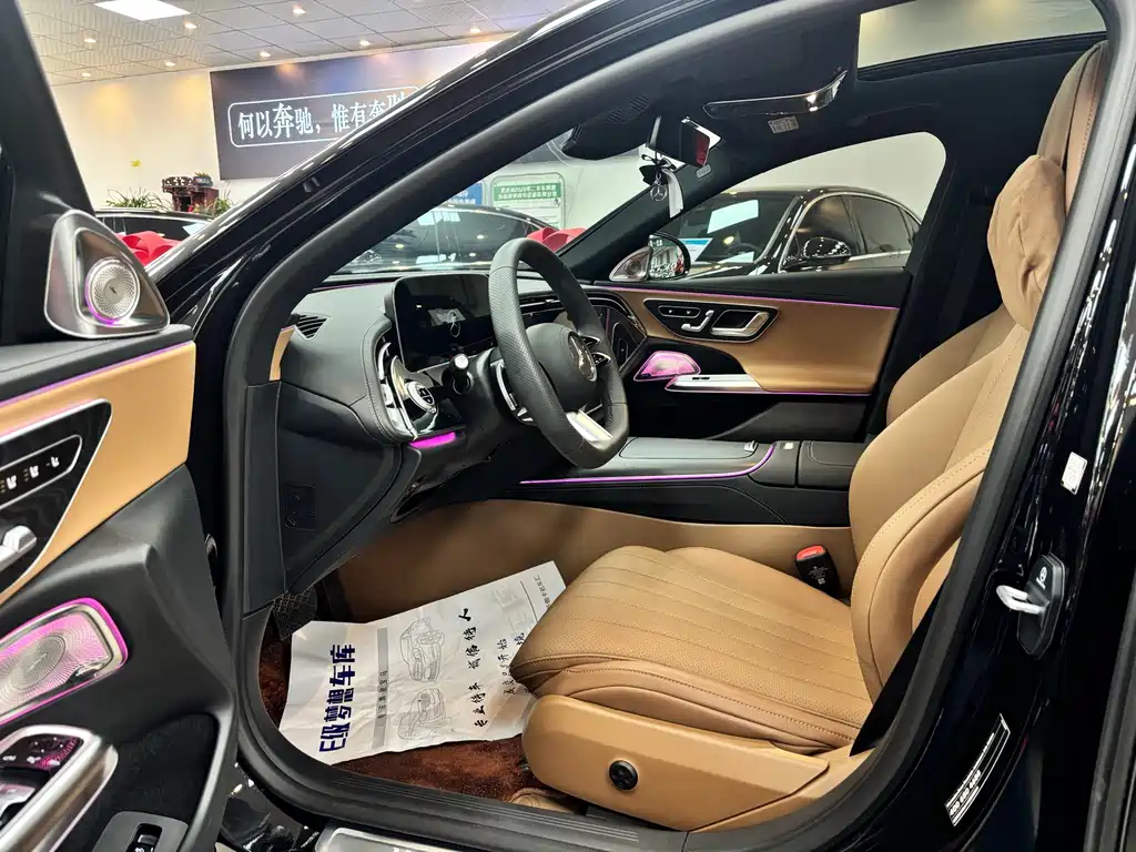 Mercedes-Benz E-Class — миниатюра 5