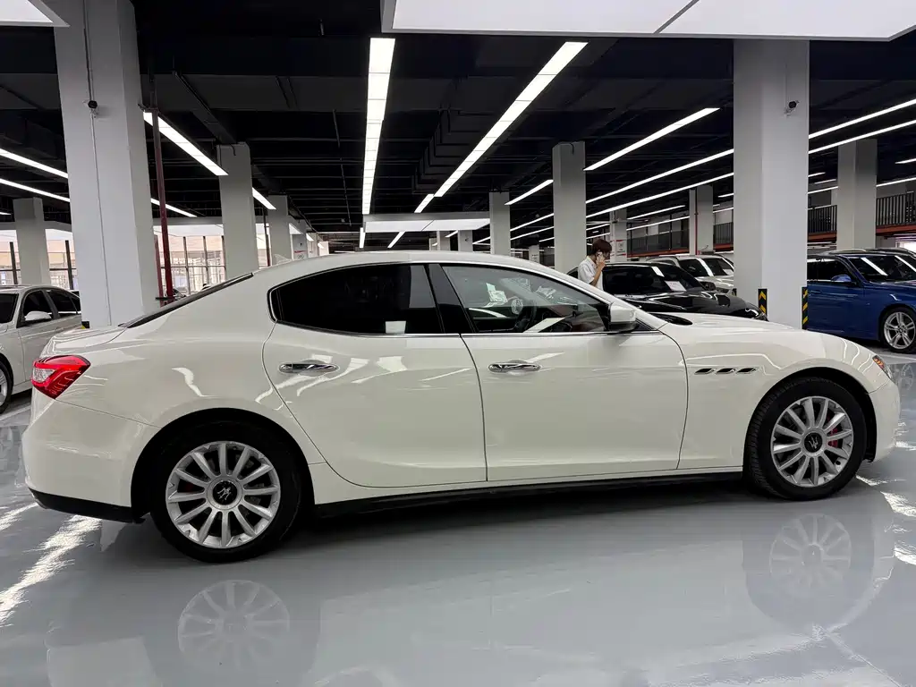 Maserati Ghibli — миниатюра 4
