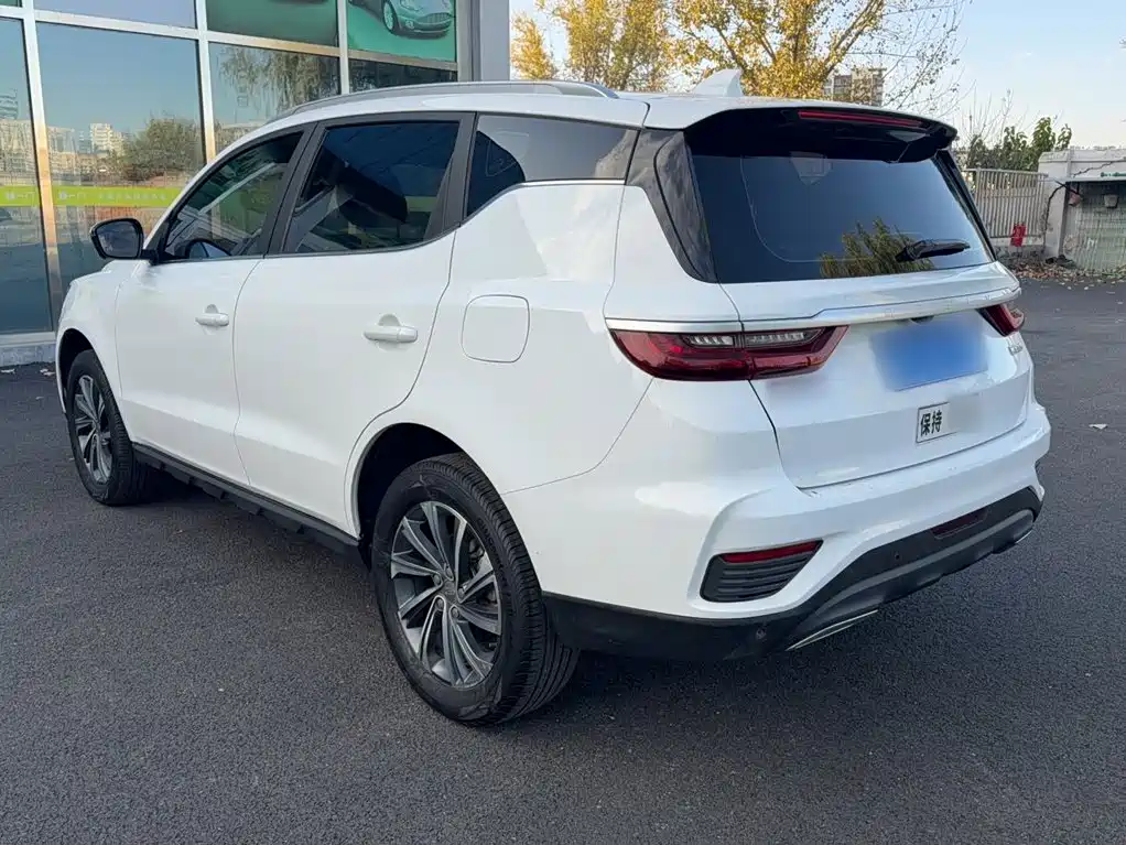 Geely Vision X6 — миниатюра 11