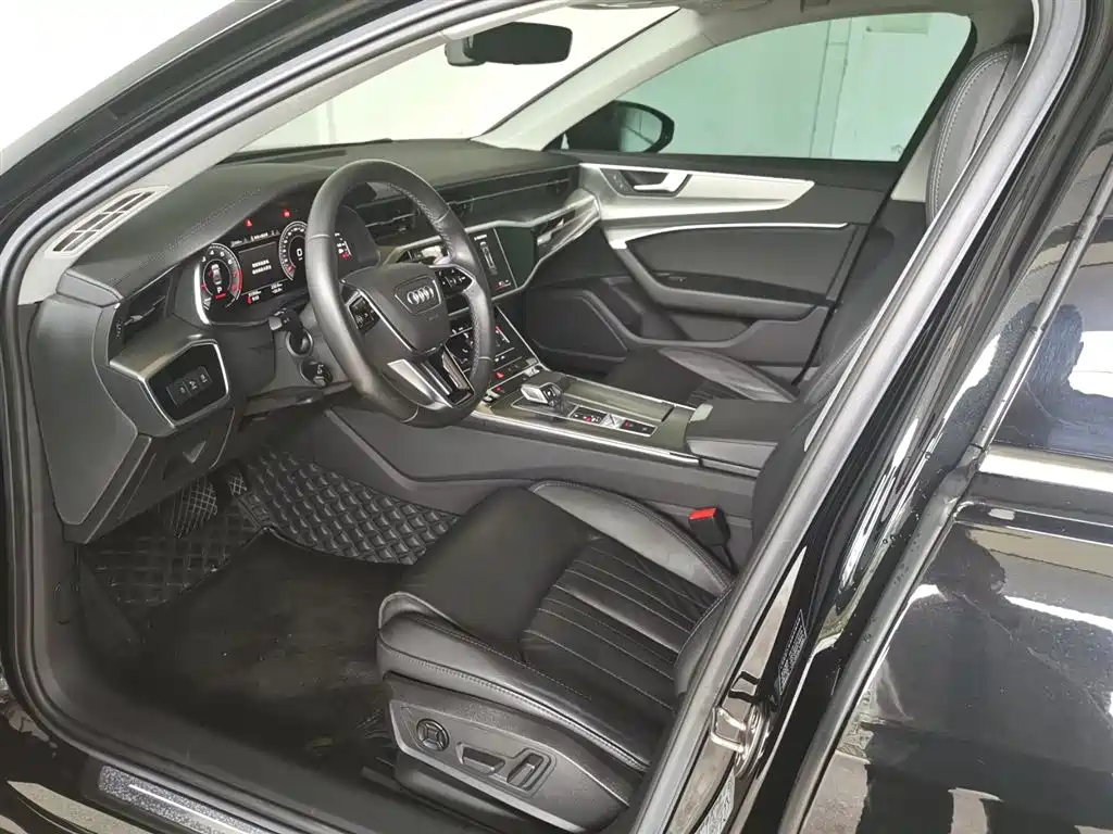 Audi A6L 2021 40 TFSI Luxury