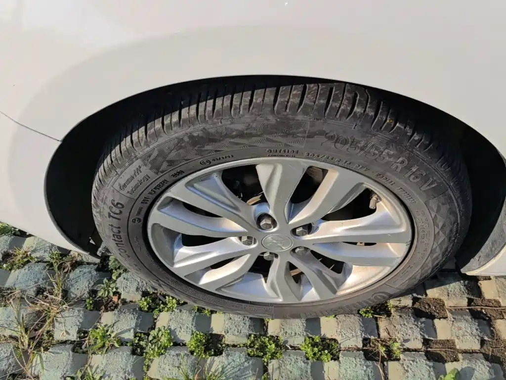 Buick Excelle — миниатюра 23