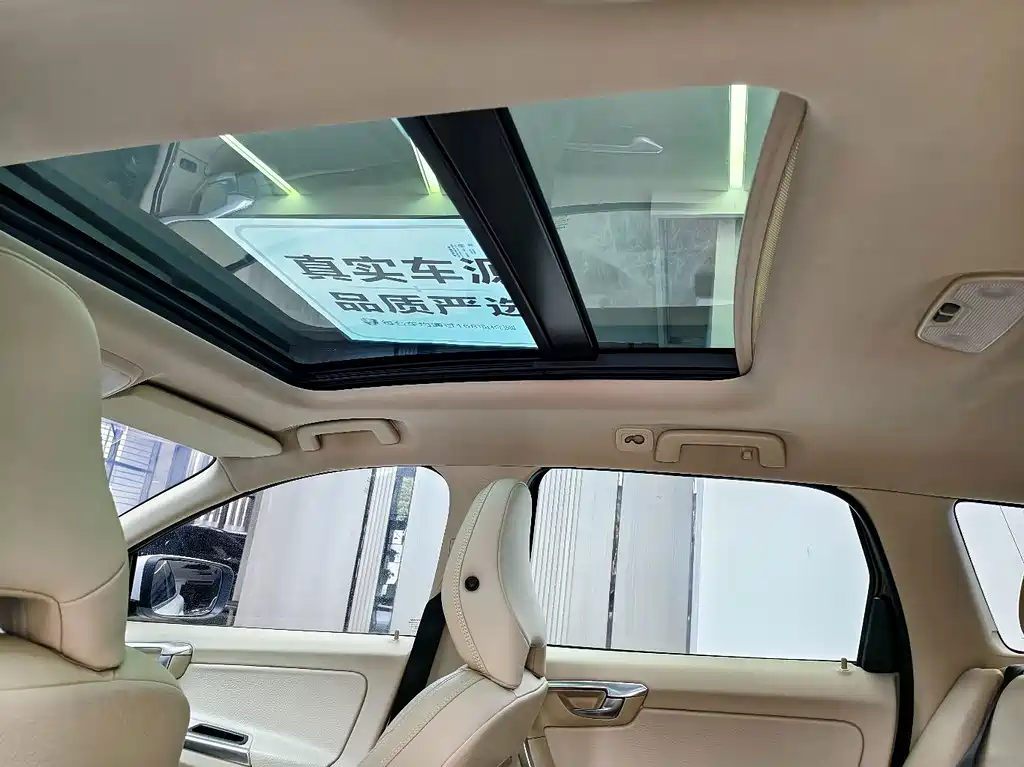 Volvo XC60 (Import) — миниатюра 17