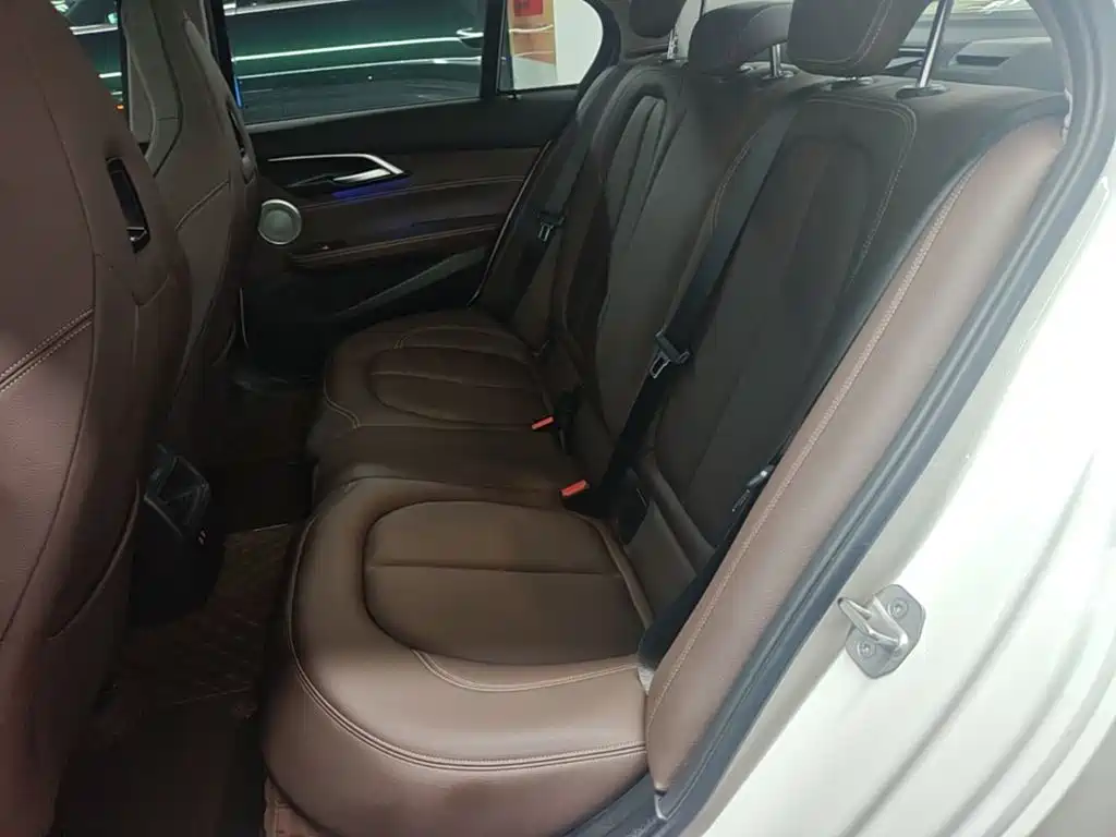 BMW 1 Series — миниатюра 17