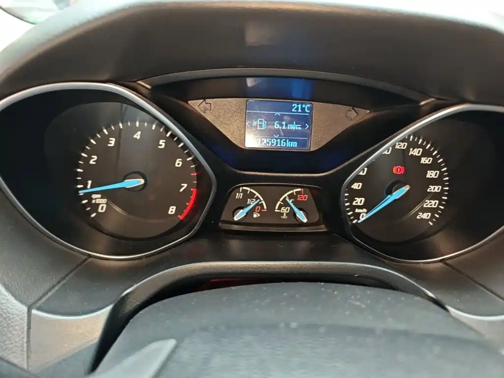 Ford Focus — миниатюра 12