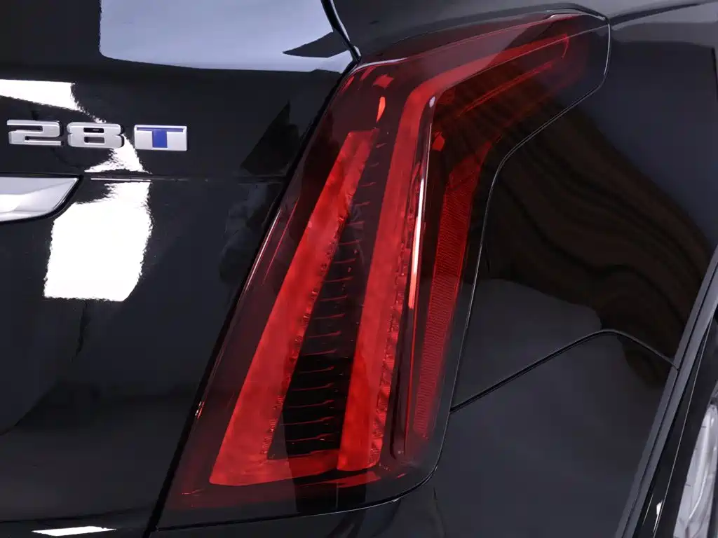 Cadillac XT5 — миниатюра 9