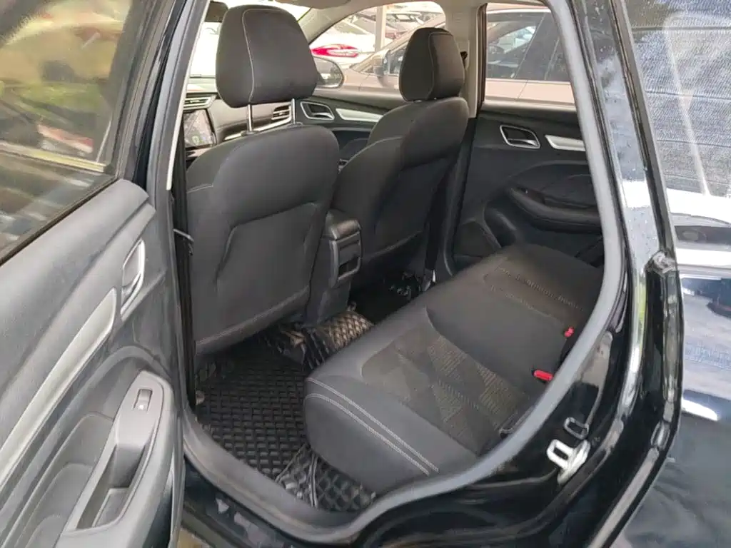 Roewe RX3 — миниатюра 17