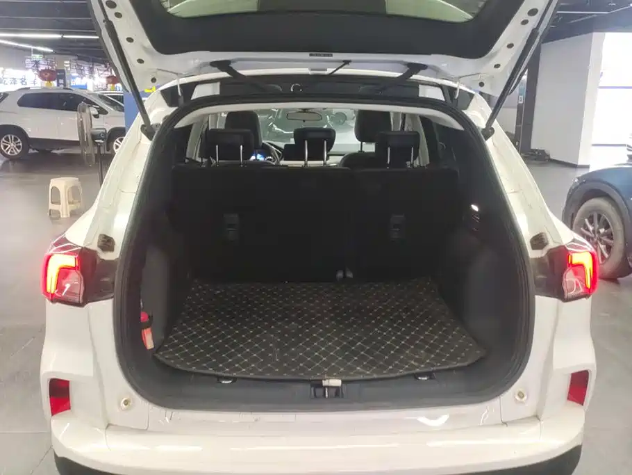 Ford Escape — миниатюра 4