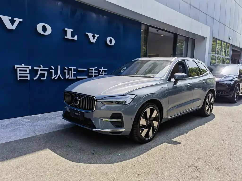 Volvo XC60 PHEV 2024