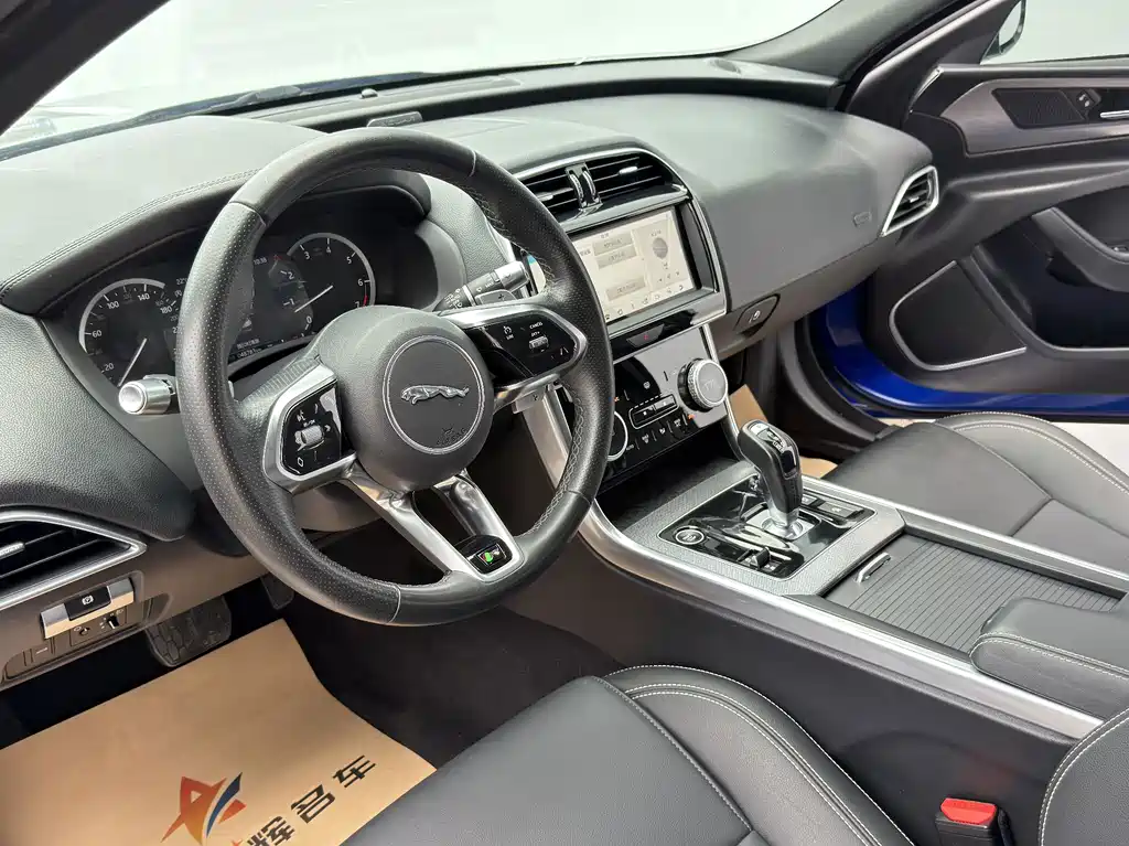 Jaguar XEL — миниатюра 7
