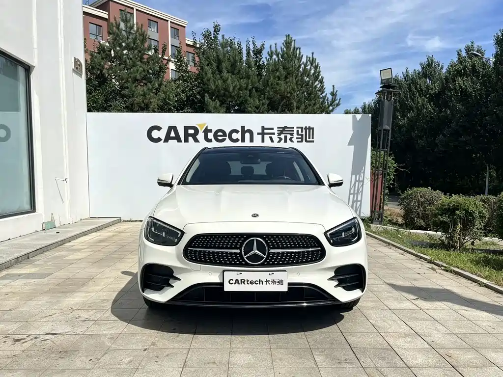 Mercedes-Benz E-Class (Import) — миниатюра 2