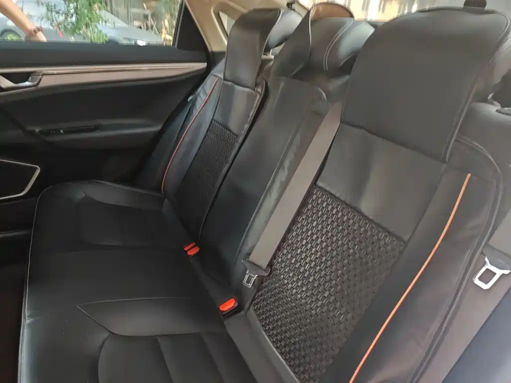 Geely Emgrand GL — миниатюра 15