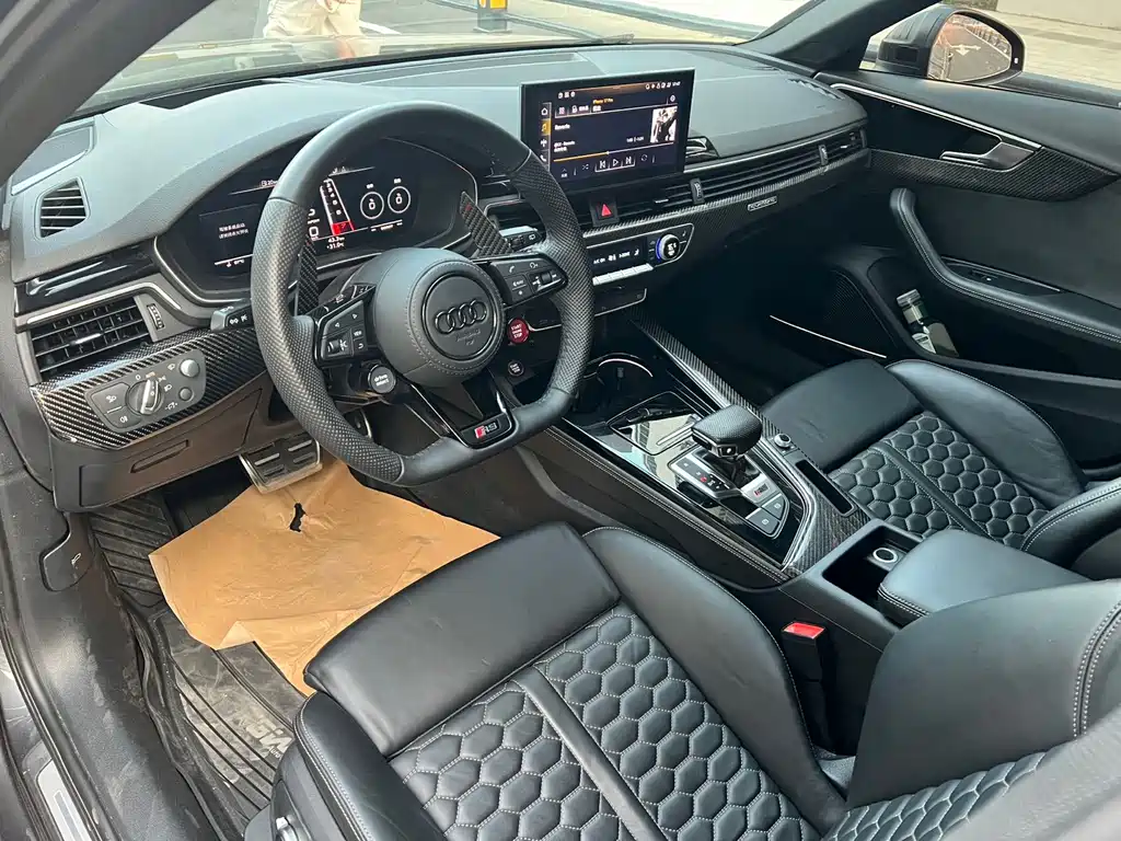 Audi RS 4 — миниатюра 5