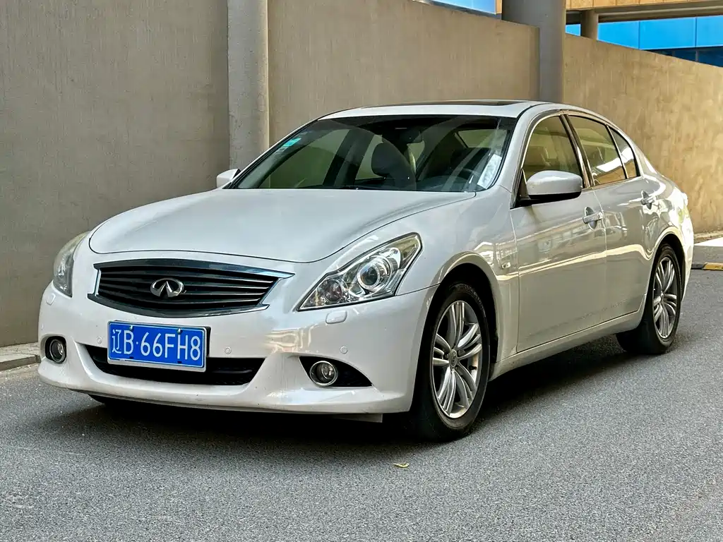 Infiniti G 2014