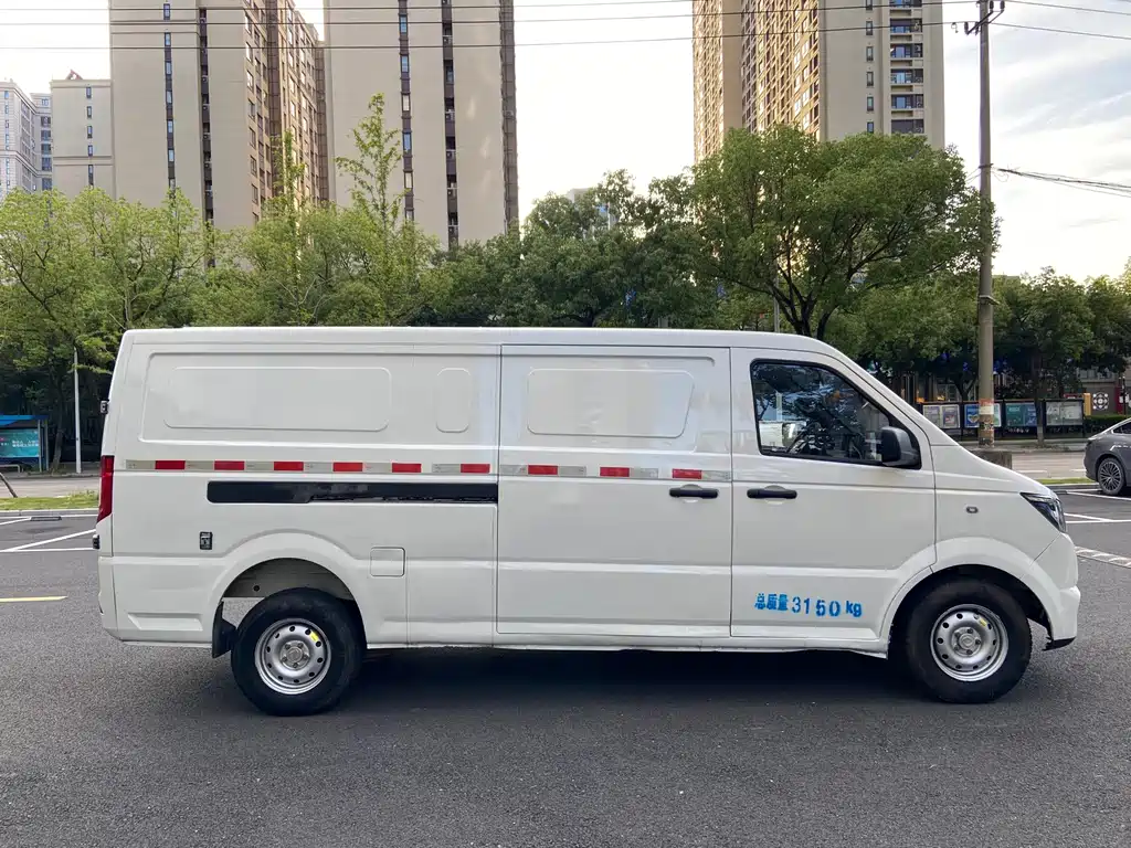 Dongfeng EM27 — миниатюра 4