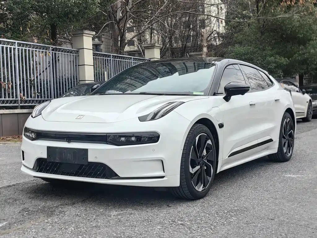 Zeekr 001
