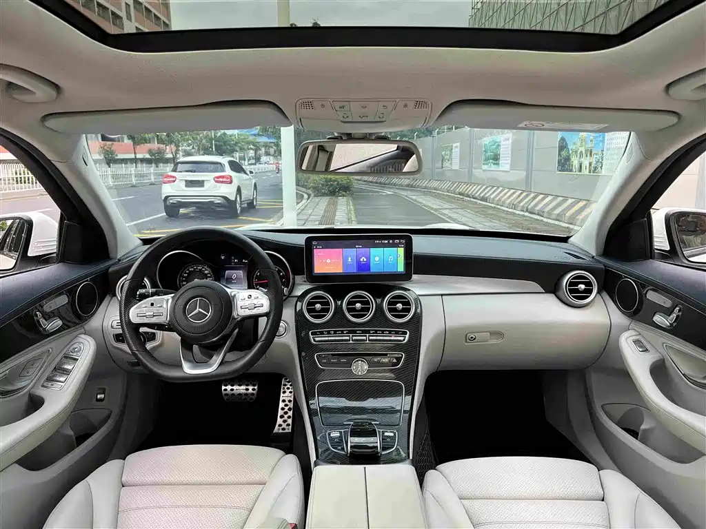 Mercedes-Benz C-Class — миниатюра 12