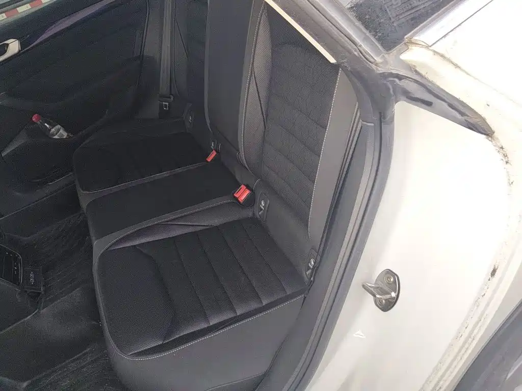 Volkswagen CC — миниатюра 13
