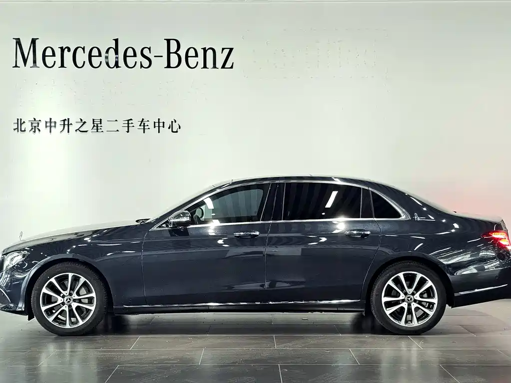 Mercedes-Benz E-Class — миниатюра 2