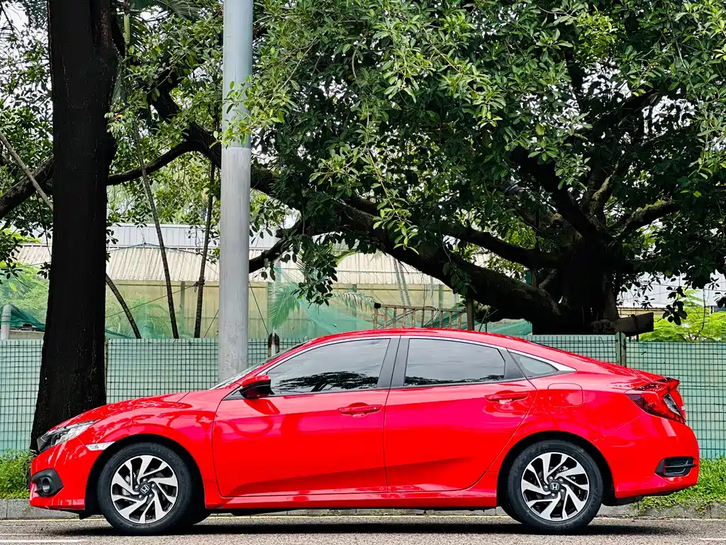 Honda Civic — миниатюра 3