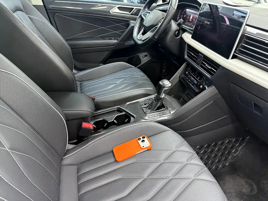 Volkswagen Tiguan L — миниатюра 22