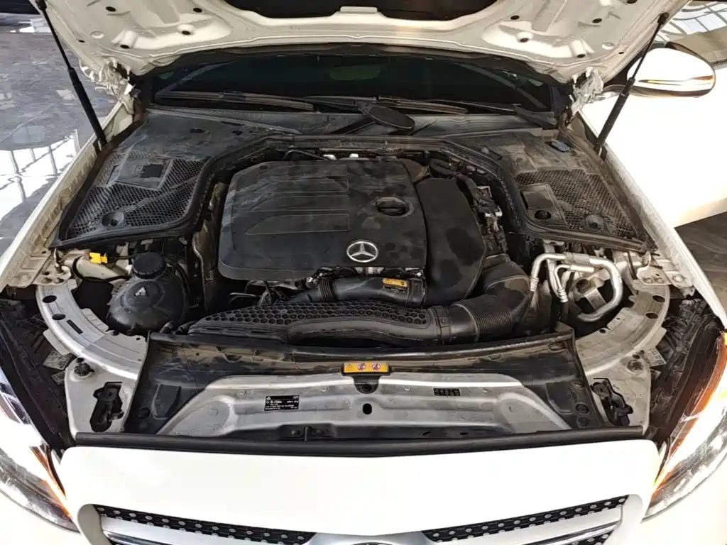 Mercedes-Benz C-Class — миниатюра 16