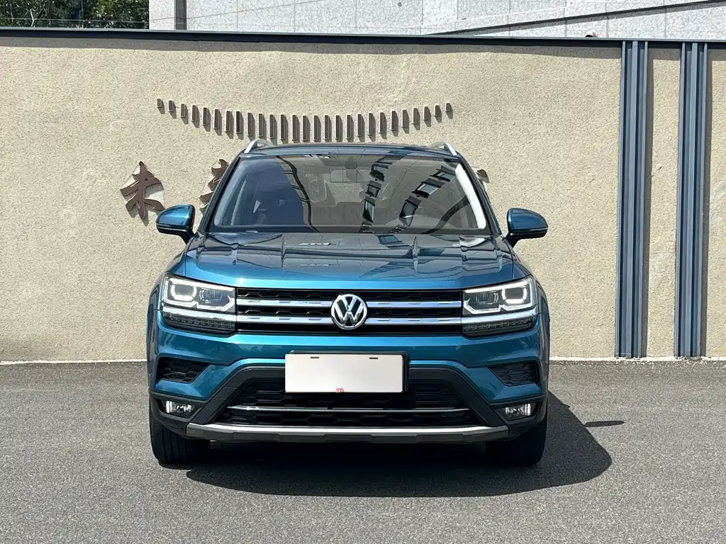 Volkswagen Tharu — миниатюра 2
