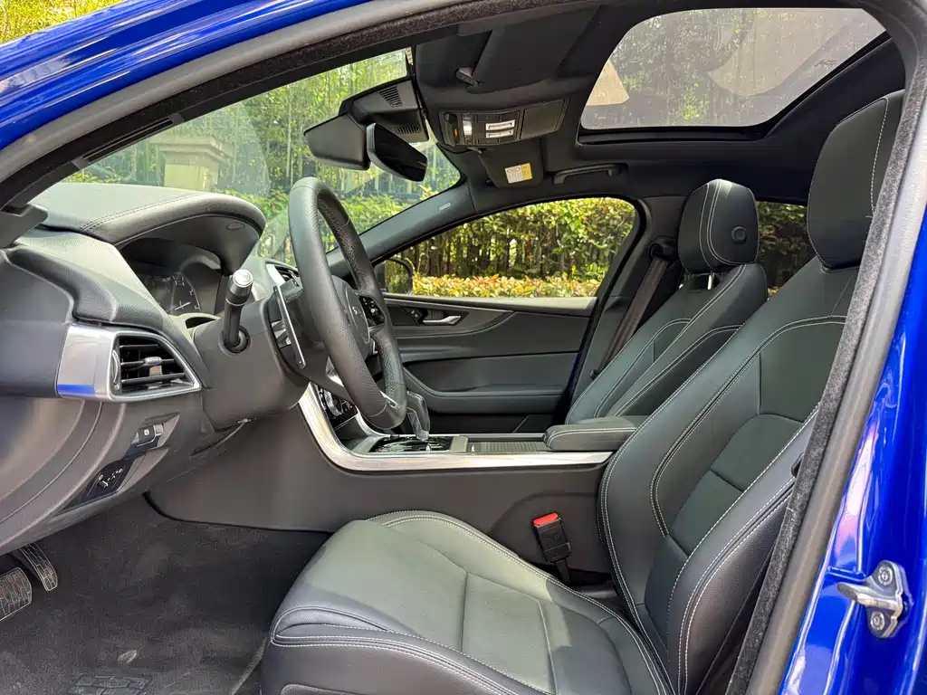 Jaguar XEL 2020 2.0T 200PS R-DYNAMIC Sport