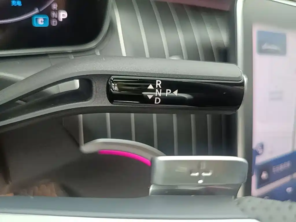 Mercedes-Benz C-Class — миниатюра 14