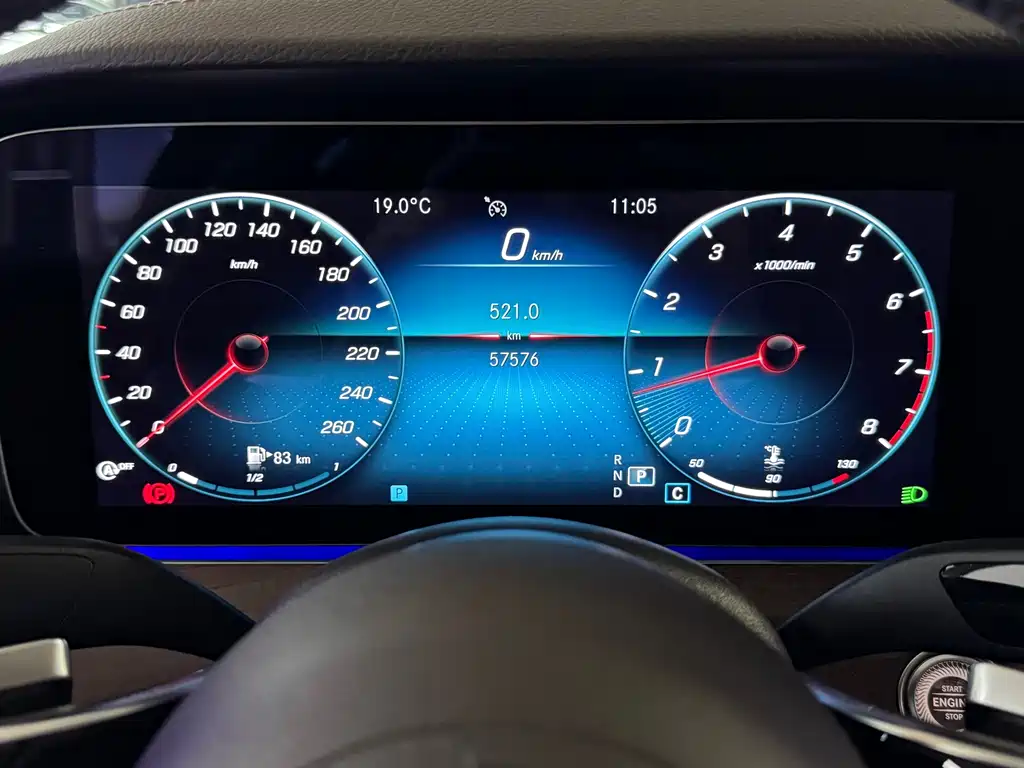 Mercedes-Benz E-Class — миниатюра 45