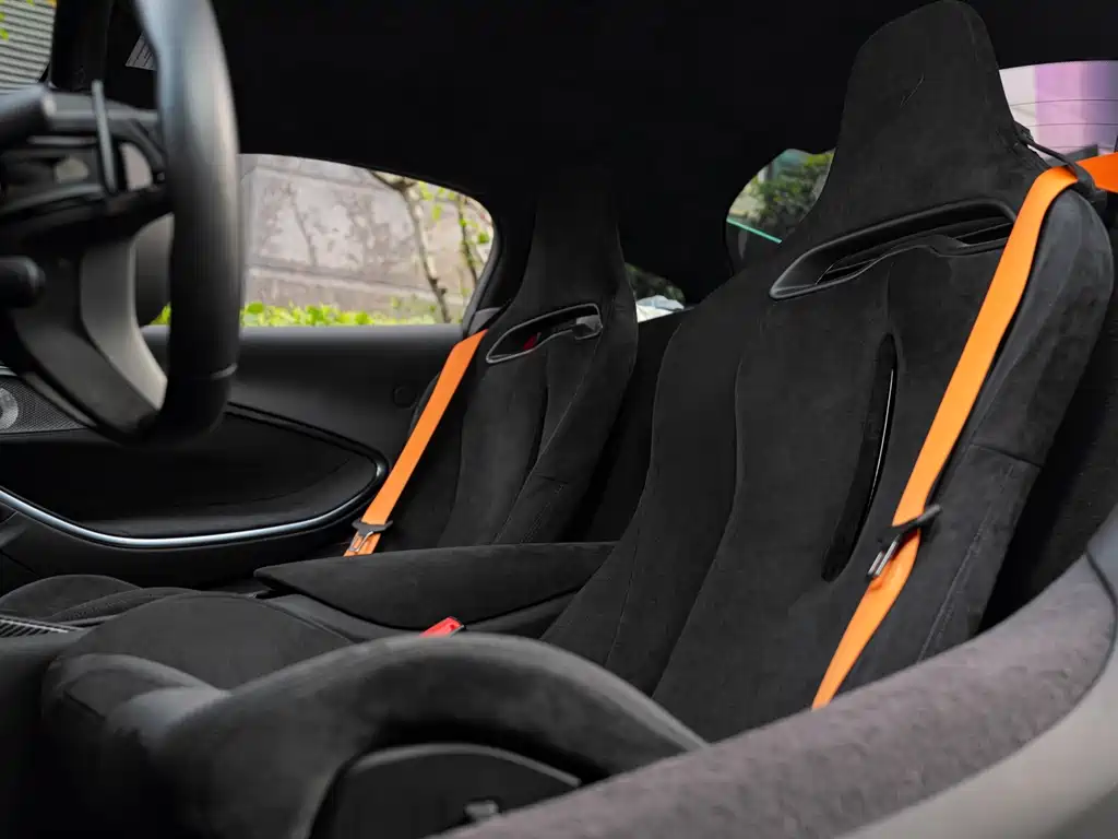 McLaren Artura — миниатюра 13