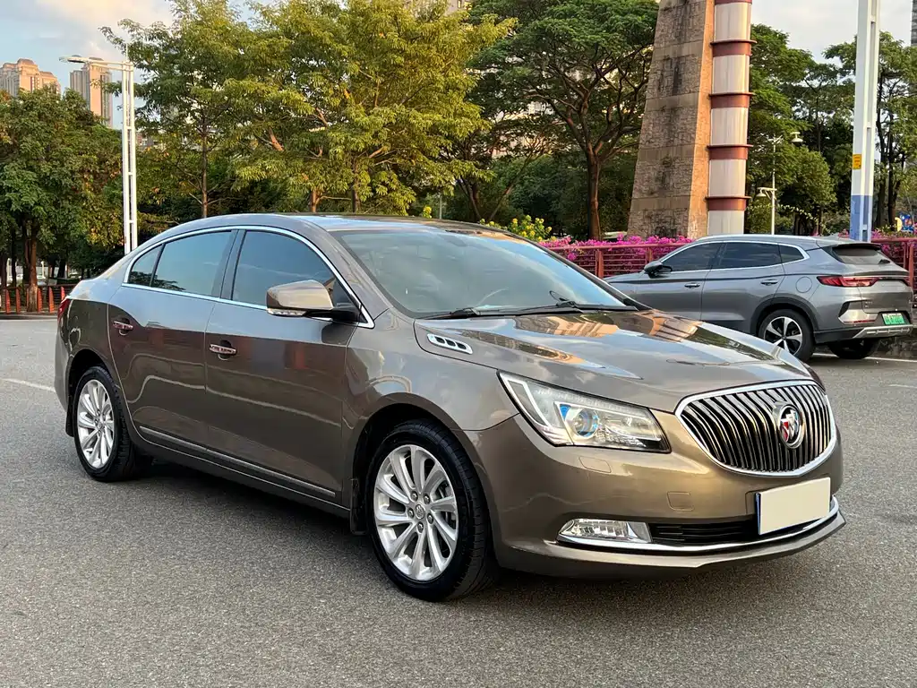 Buick LaCrosse — миниатюра 3