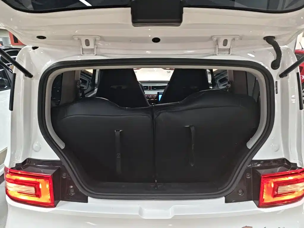 Wuling MINIEV — миниатюра 19