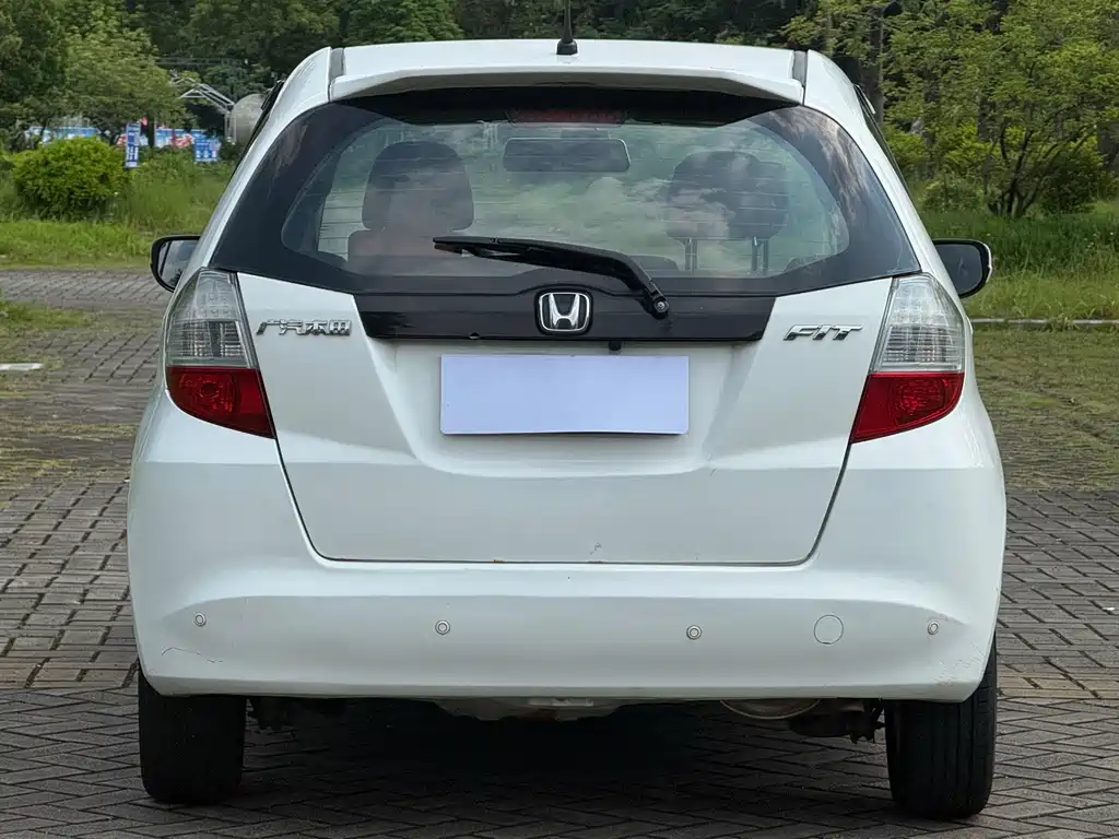 Honda Fit — миниатюра 9